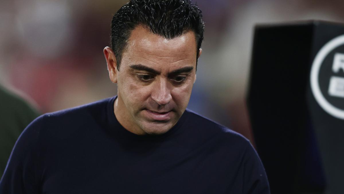 Xavi: Barcelona under brutal pressure after our golden era