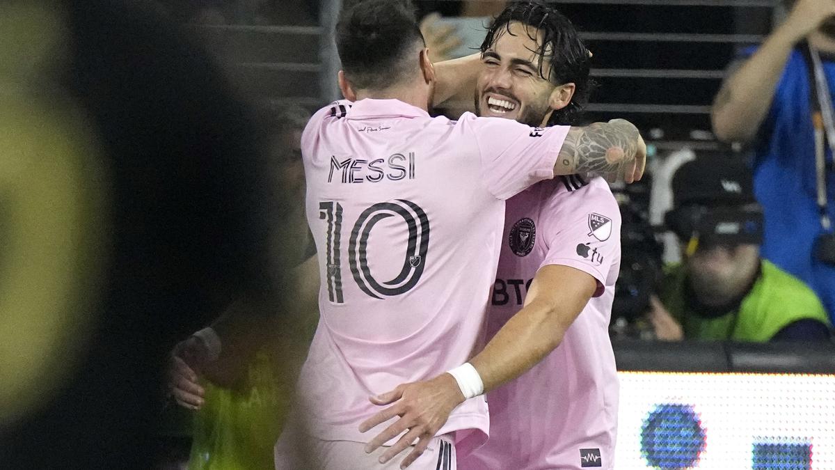 Messi has 2 assists as Inter Miami beats Los Angeles Football Club 3-1