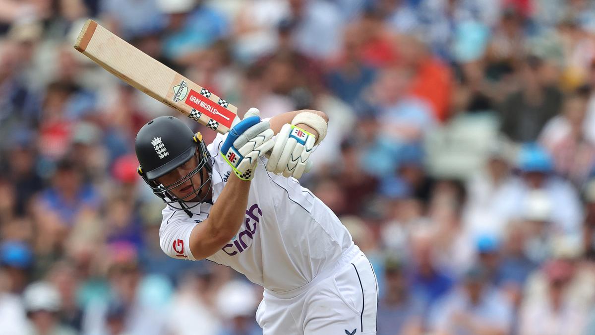 ENG vs WI, 3rd Test, Day 2 LIVE score: England 274/7 at Tea, trails West Indies by 8; Jamie Smith scores fifty