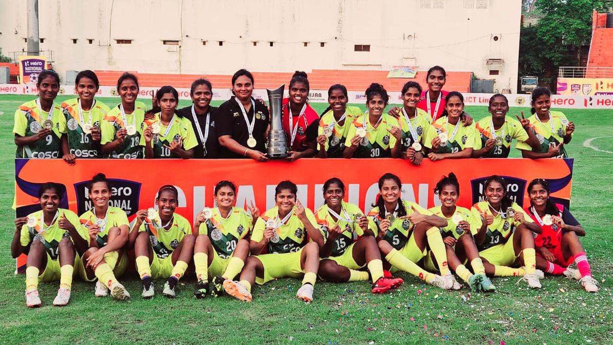 Indumathi strikes as Tamil Nadu downs Haryana to win the senior National  Women's Football Champion - Sportstar