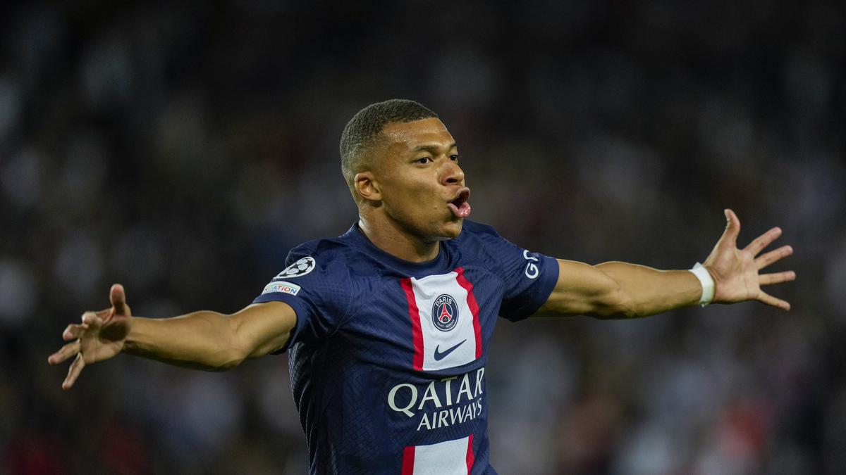 Mbappe scores twice as PSG beats Juventus for the first time in the Champions League