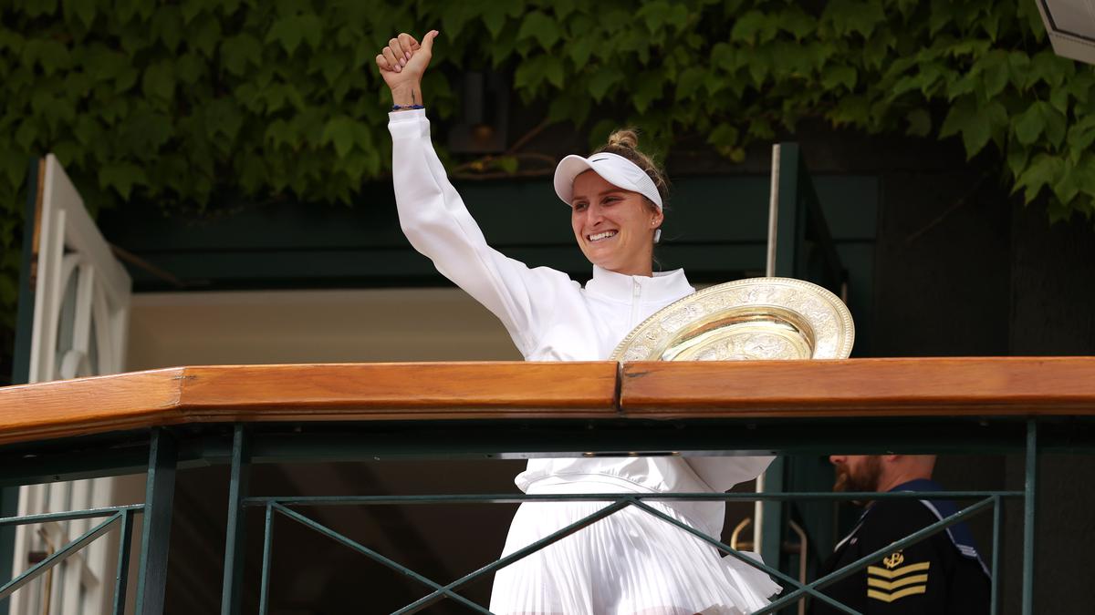 Swiatek, Billie Jean King and others react to Vondrousova’s maiden Grand Slam title at Wimbledon 2023