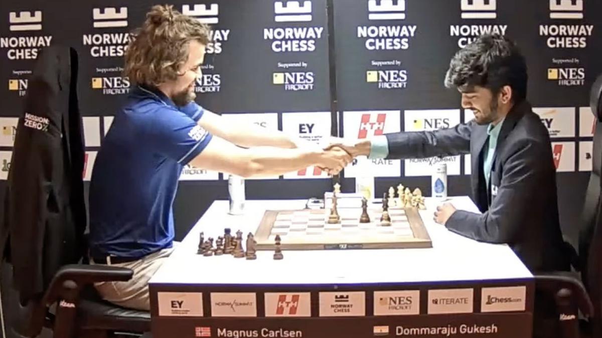 Magnus Carlsen vs Dommaraju Gukesh