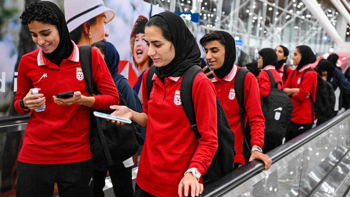 Três jogadores de futebol iranianos voltarão para casa após pedirem asilo na Austrália