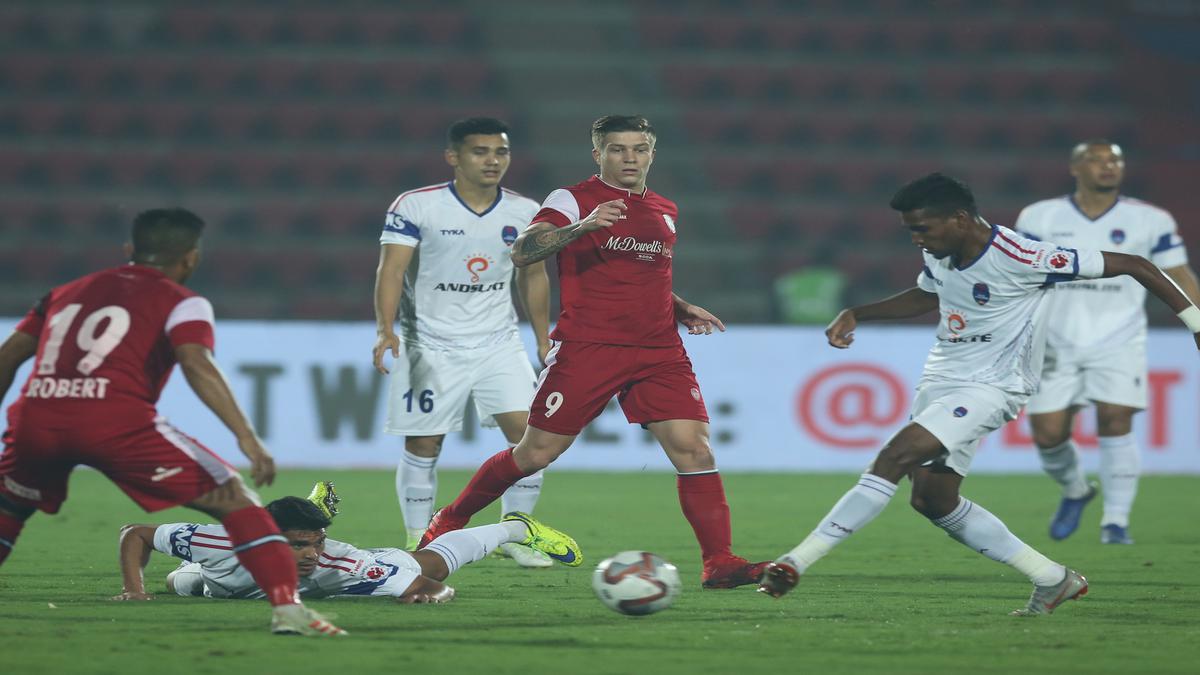 ISL 2018-19: NorthEast United, Delhi Dynamos share spoils in 1-1 draw