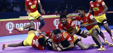 Pro Kabaddi League: Patna Pirates pull-off thrilling win over UP Yoddha-  The New Indian Express