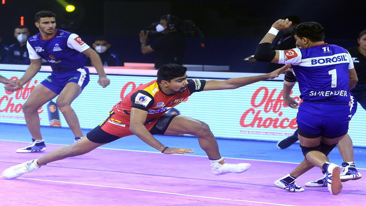 Pro Kabaddi PKL 8: Pawan Sehrawat, Ajith Kumar bag Super 10s; Bengaluru Bulls, U Mumba post wins