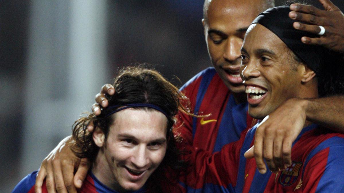 Viva Barca - Today in 2008, Messi took over the number 10 Jersey from  Ronaldinho.