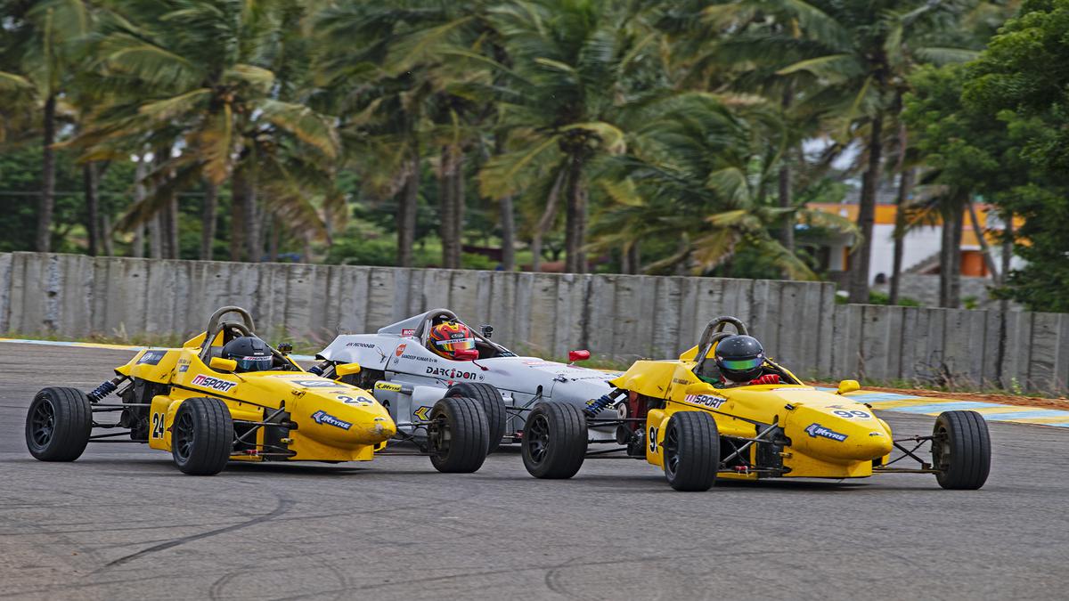 Raghul Rangasamy keeps MRF F1600 crown