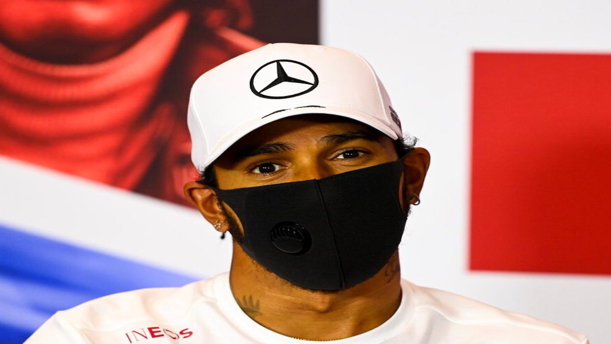 Hamilton uncomfortable negotiating new Mercedes deal during pandemic - Formula One news