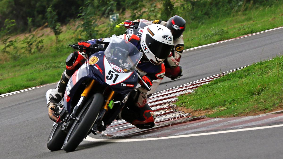 Sivanesan Sethu pulls off stunning victory for TVS Racing at the MRF MMSC FMSCI National Motorcycle Racing Championship