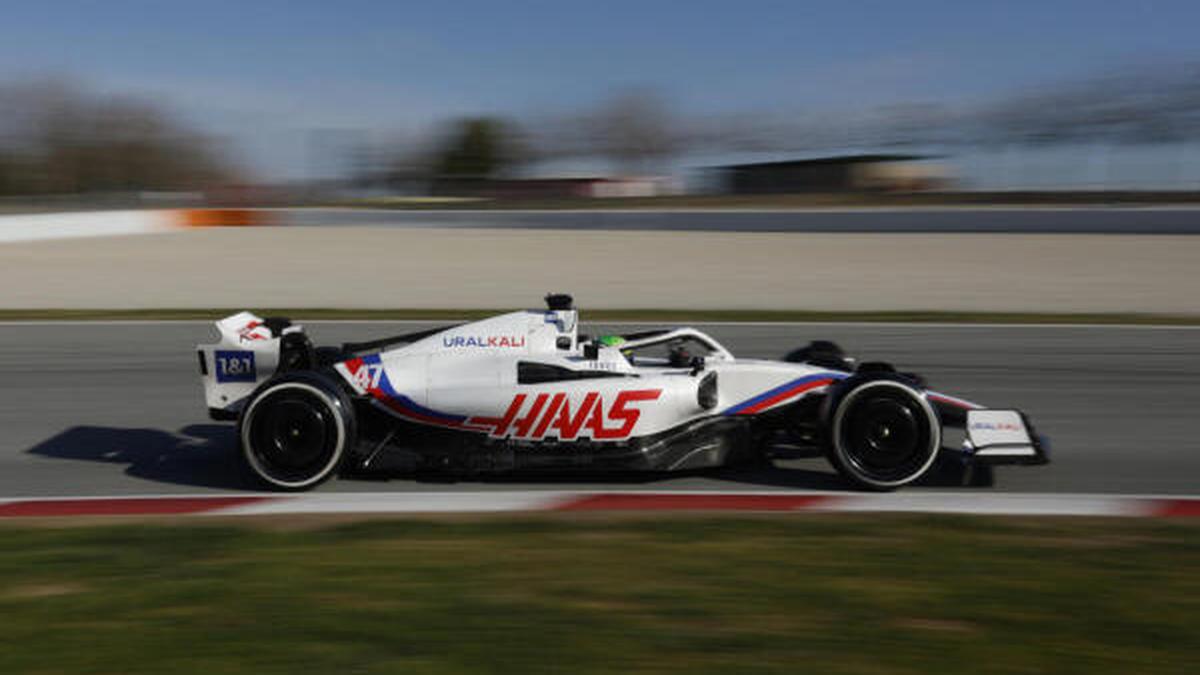 Haas F1 team to drop Russian sponsor colours in Barcelona finale