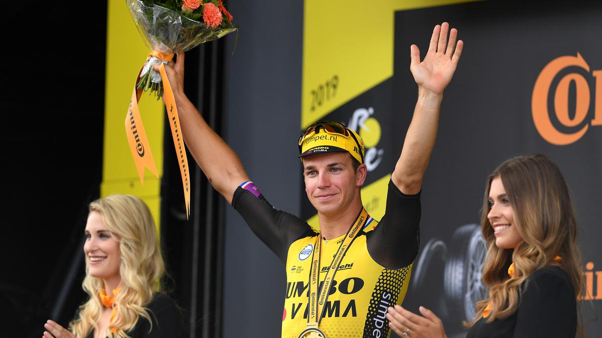 Tour de France 2019: Dylan Groenewegen ekes out stage seven win in sprint finish