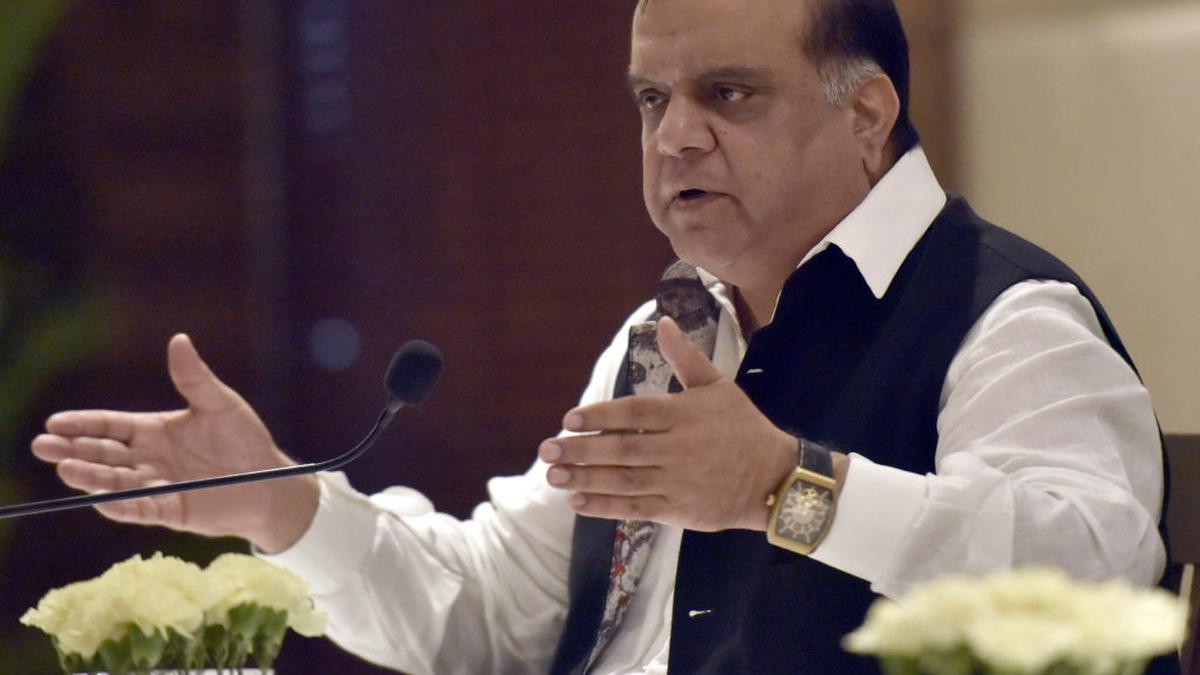 Narinder Batra disassociates himself from DDCA office-bearers