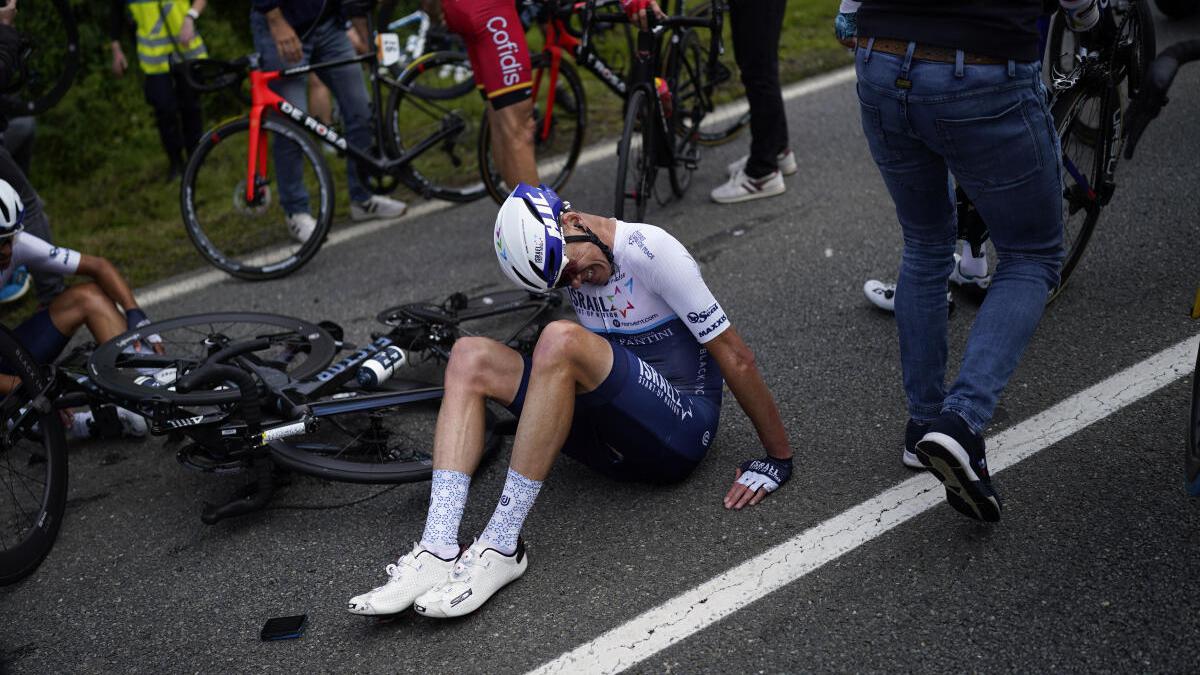 Chris Froome's return to Tour could be short-lived after crash