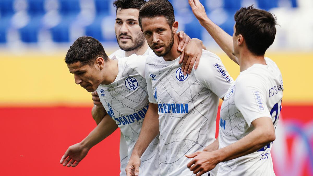 Schalke players test positive for virus amid season run-in