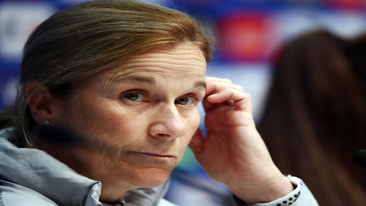 Women's World Cup: USA coach Jill Ellis hails Alex Ferguson's impact on England's Phill Neville