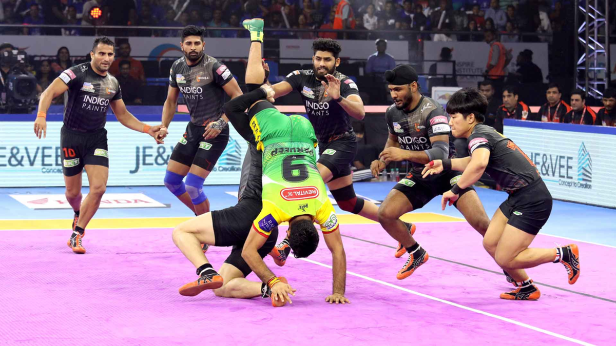 Pro Kabaddi: U Mumba beats Patna, Bengaluru hammers Haryana