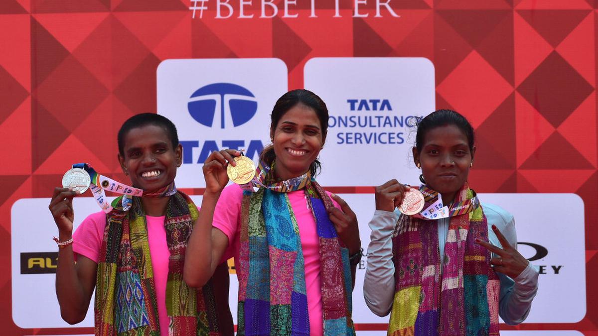 Mumbai Marathon: Sudha, Bugatha finish first among Indians