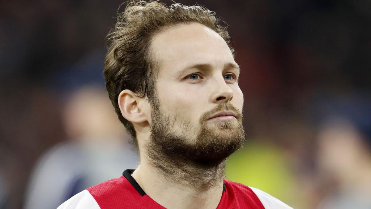 Daley Blind suffers scare as defibrillator stops during game - Football News