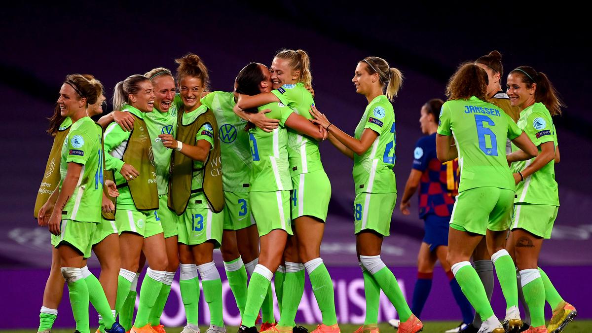 Wolfsburg beats Barcelona to reach Women's Champions League final - Football News - Sportstar