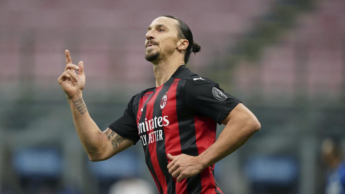 Ibrahimovic's quickfire double gives Milan 2-1 derby win