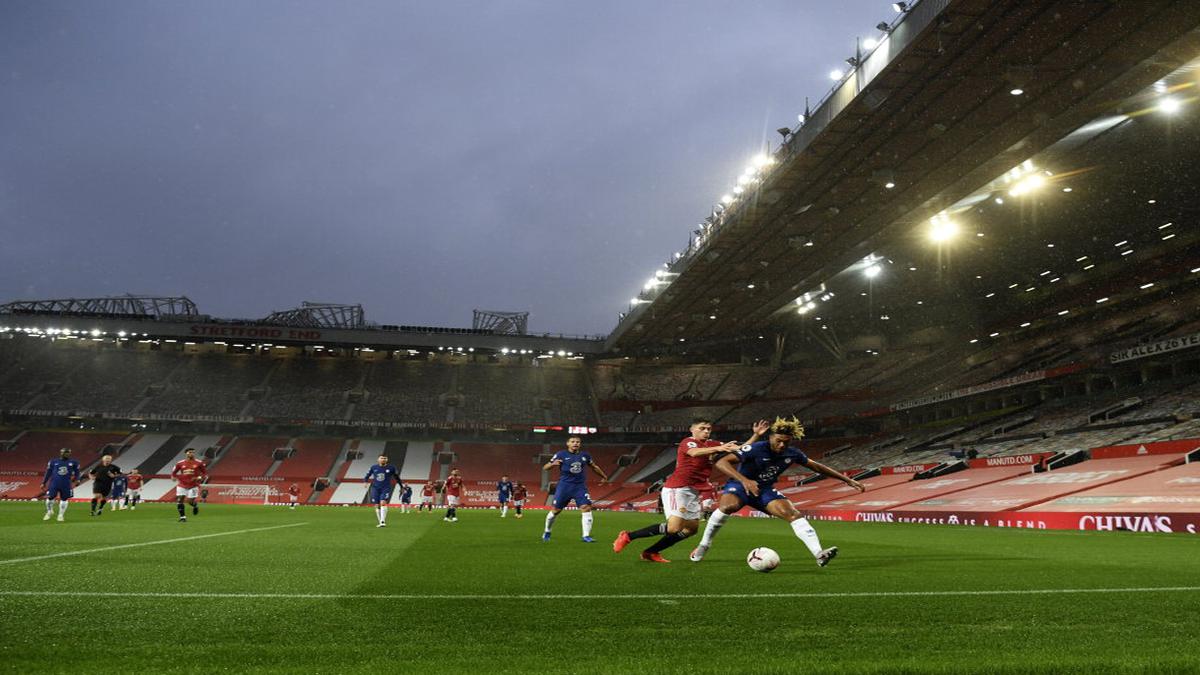 Old Trafford can safely host 23,500 fans, says Man United