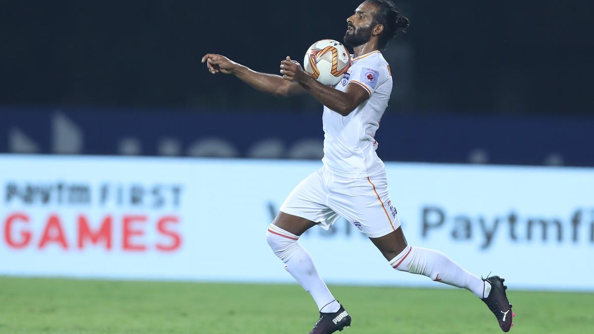 ISL 2020-21: Meet Bengaluru FC's all-weather player, Harmanjot Khabra - football news