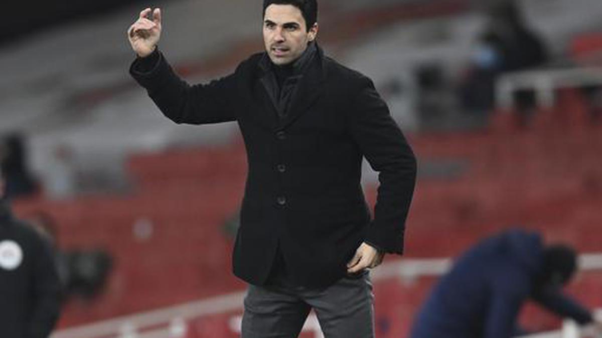 Arteta 'extremely happy' at Arsenal, dismisses links to Barcelona