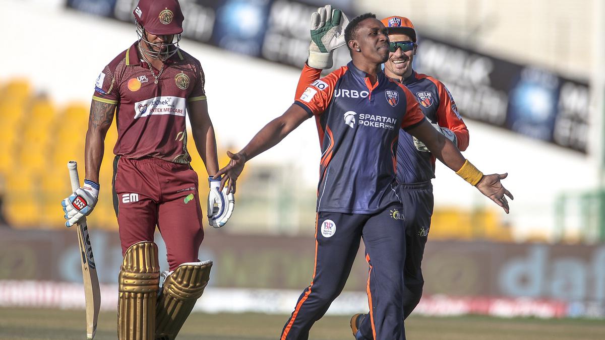 Abu Dhabi T10 League: Dwayne Bravo bowls Delhi Bulls to final