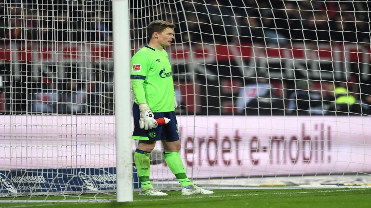 Sven Ulreich urges Alexander Nubel to turn down Bayern Munich