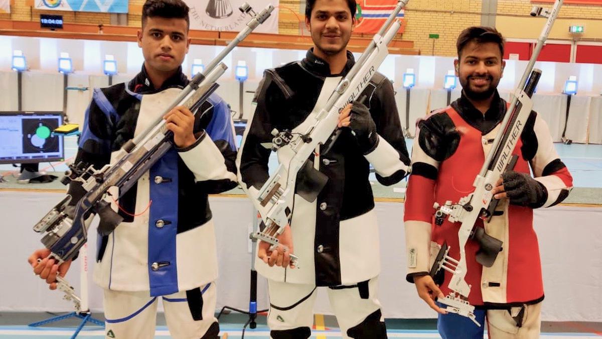 InterShoot c’ship: Hat trick of gold for Saurabh, Divyansh