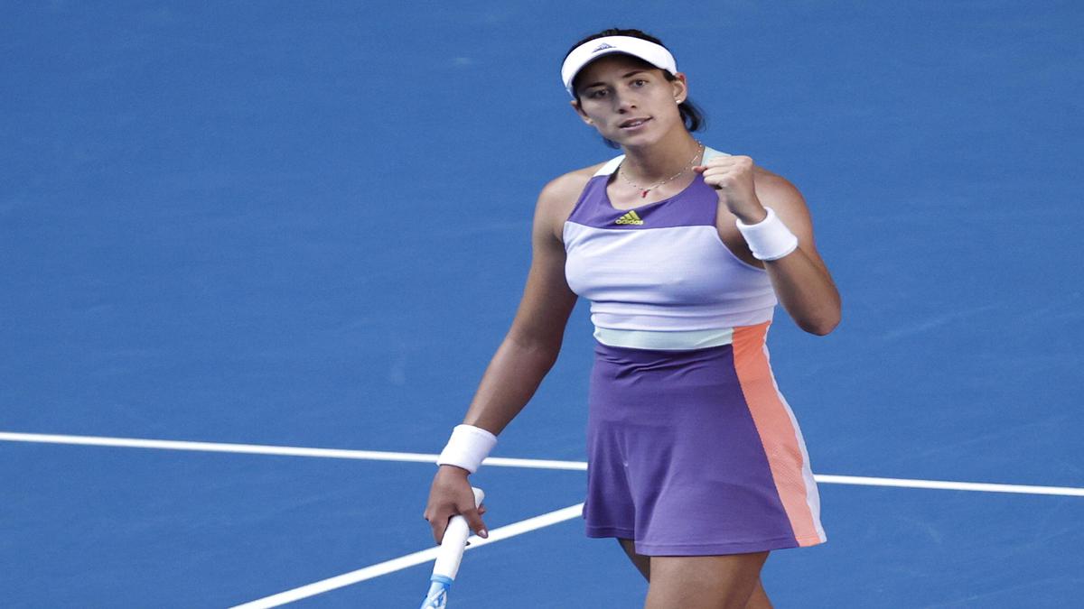 Muguruza beats Halep to reach Australian Open final against Kenin