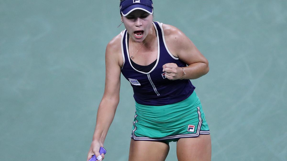 US Open: Sofia Kenin beats Jabeur, Madison Keys retires vs Cornet