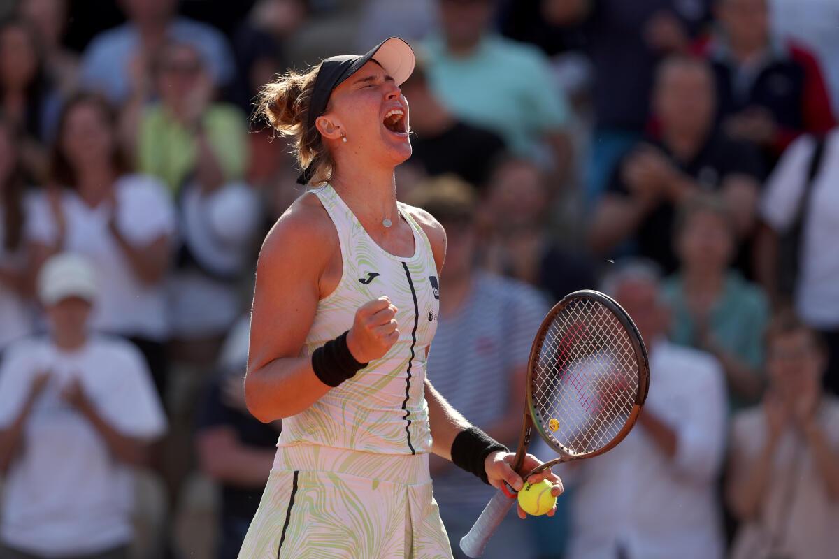 Beatriz Haddad Maia (BRA) celebrates during her win over Laura