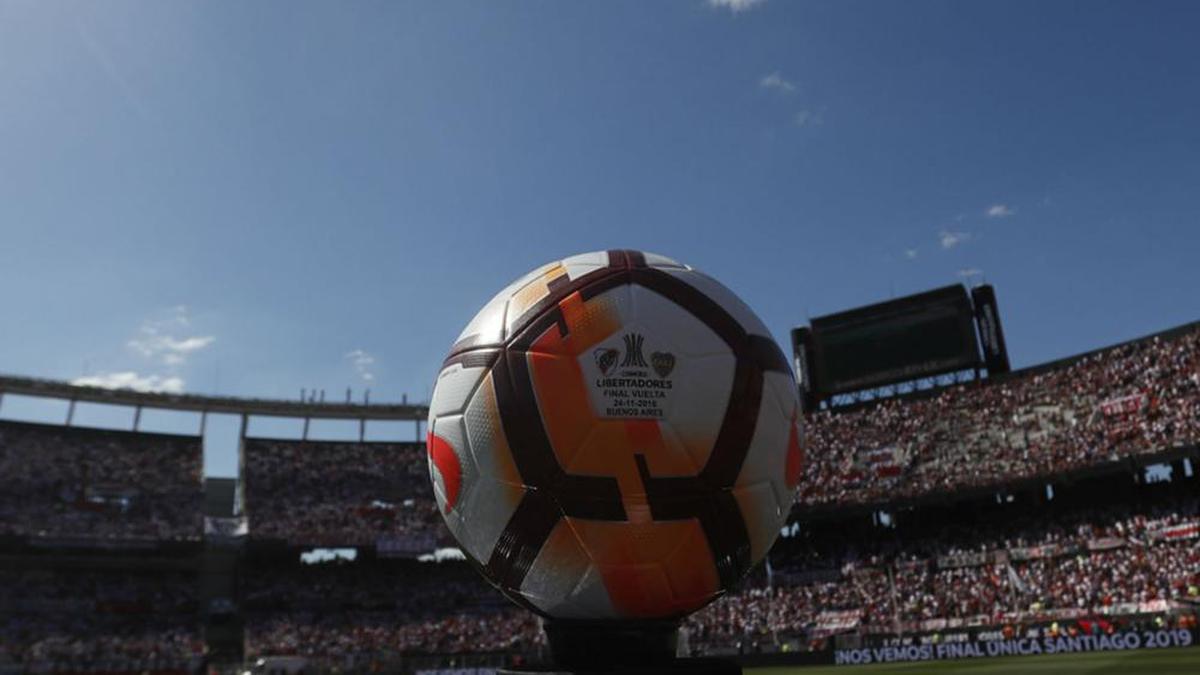 Copa Libertadores final suspended after bus attack