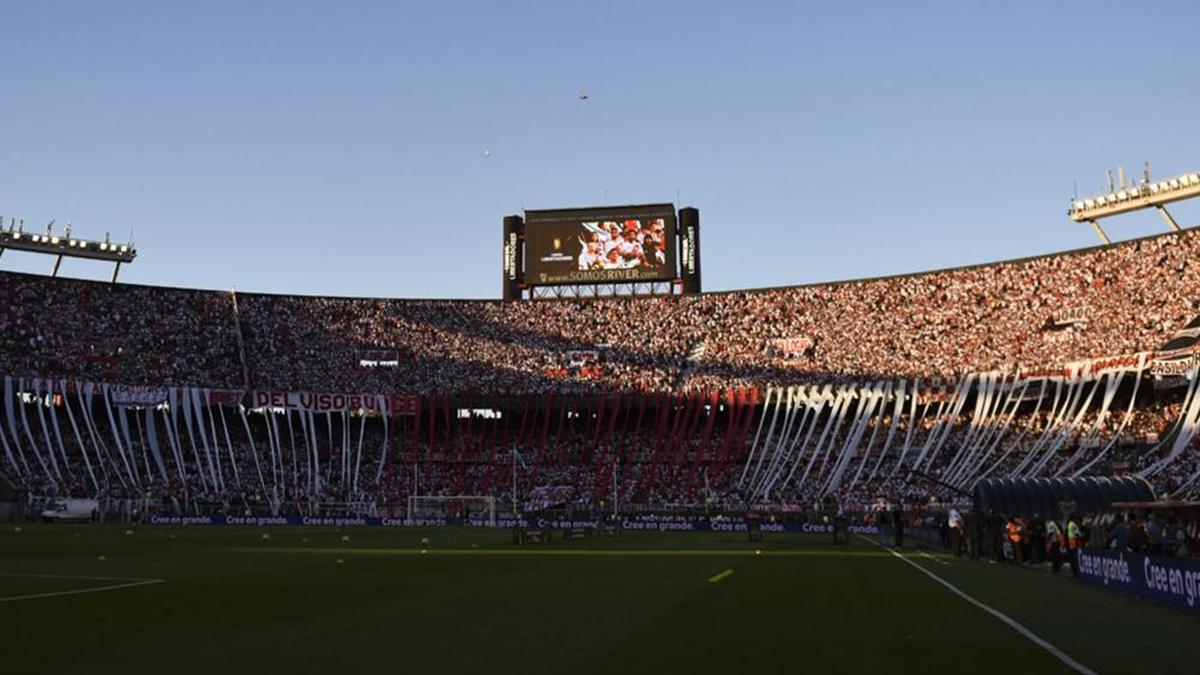 Why did CONMEBOL postpone the River Plate vs Boca Juniors Copa Libertadores final?