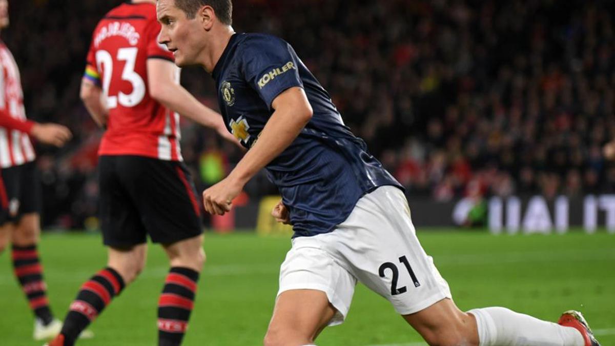 Southampton 2 Manchester United 2: Match report