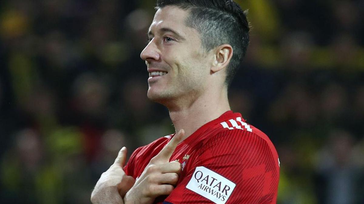 Robert Lewandowski loves to dance! 