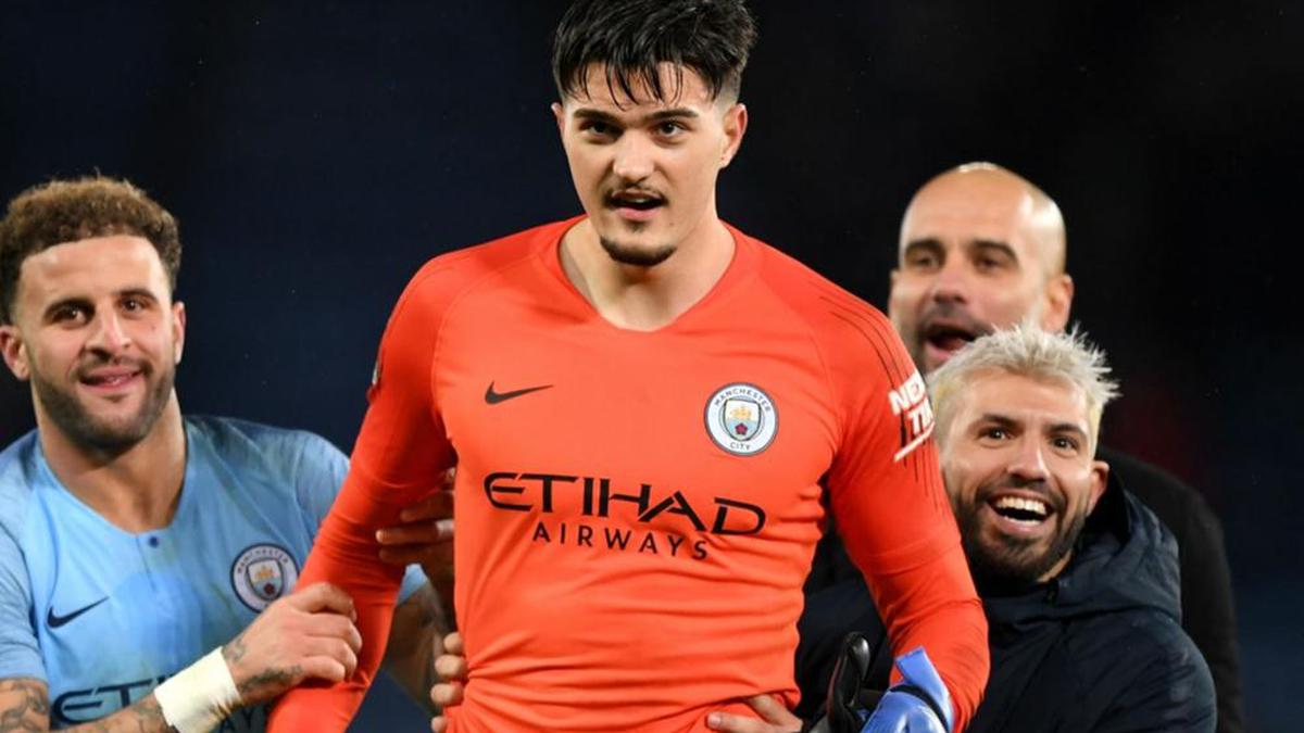 EFL Cup: Leicester City 1 Manchester City 1 (1-3 on penalties): Muric stands tall in poor shootout