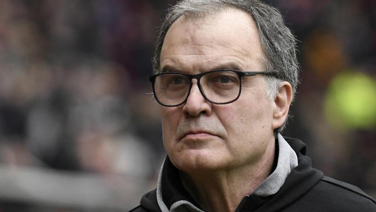 Former Leeds star Robinson hails Bielsa after Premier League promotion