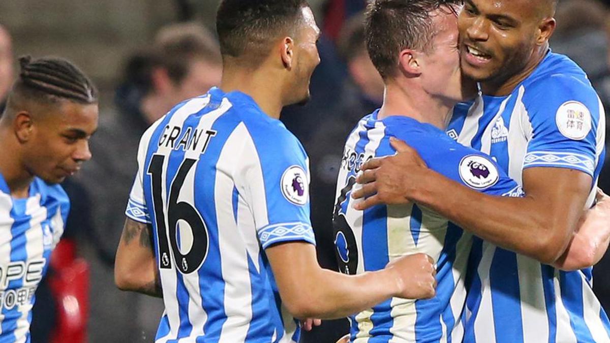 Premier League 2018-19: Huddersfield Town 1 Wolves 0