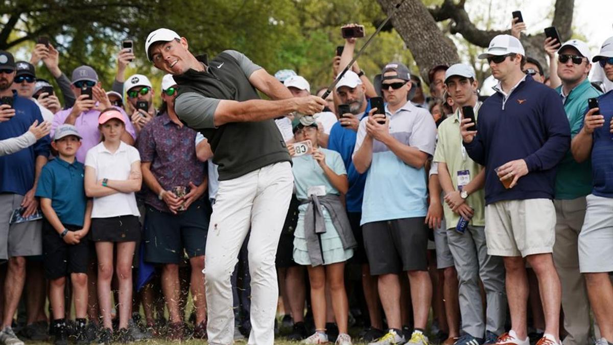 McIlroy poised for last 16, Watson's Match Play defence