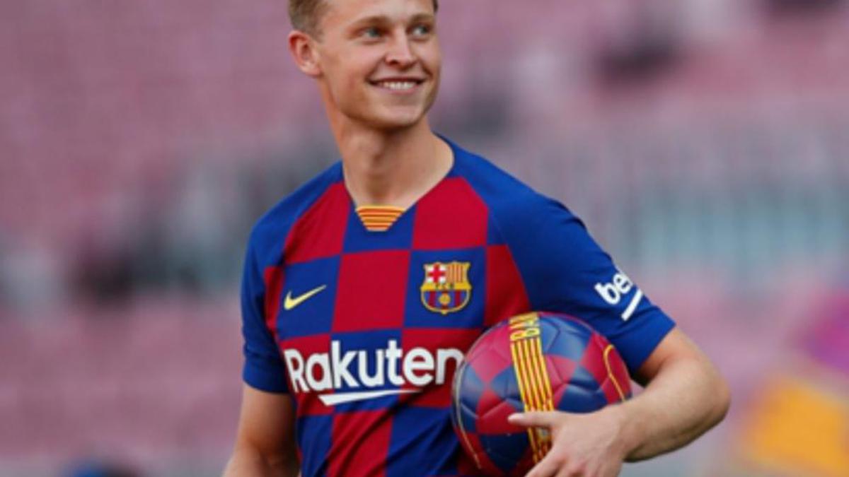 De Jong salutes Barcelona's Johan Cruyff traditions