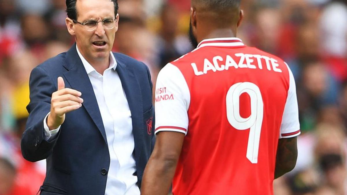 Arsenal downed by Dembele double as Lacazette suffers ankle injury