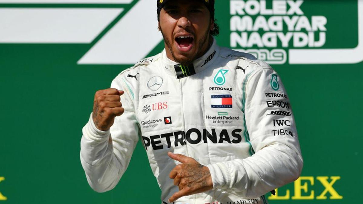 Lewis Hamilton not considering quitting Formula One and hints at Mercedes stay