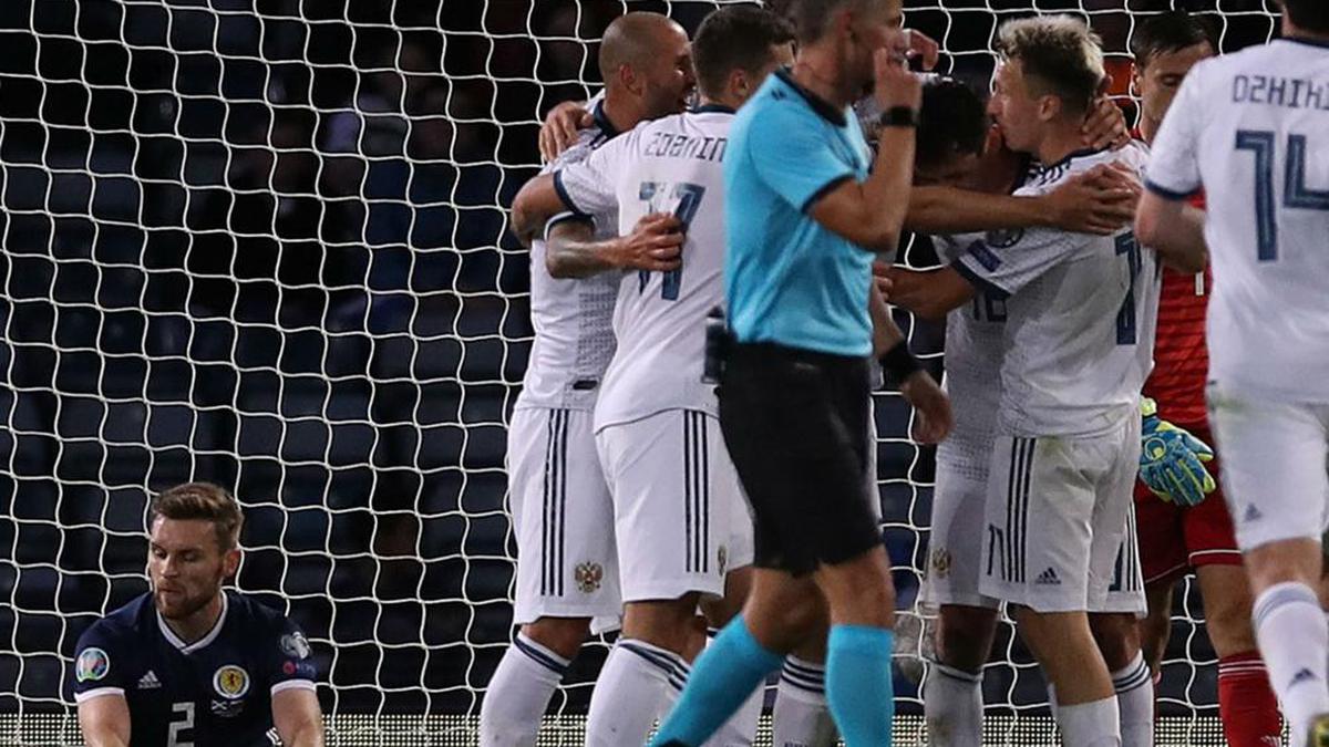 Scotland 1-2 Russia: Stephen O'Connell own goal dents Euro 2020 qualification hopes