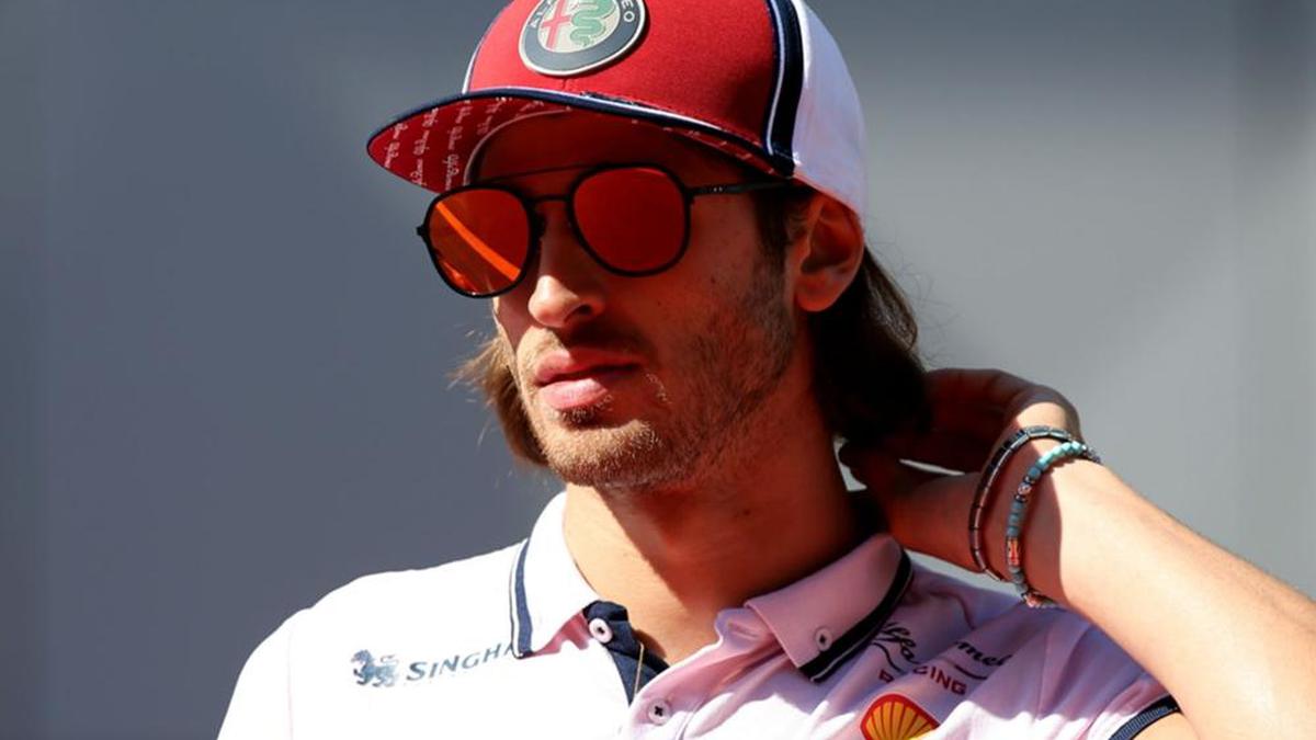 Alfa Romeo confirms Antonio Giovinazzi will stay on for 2020