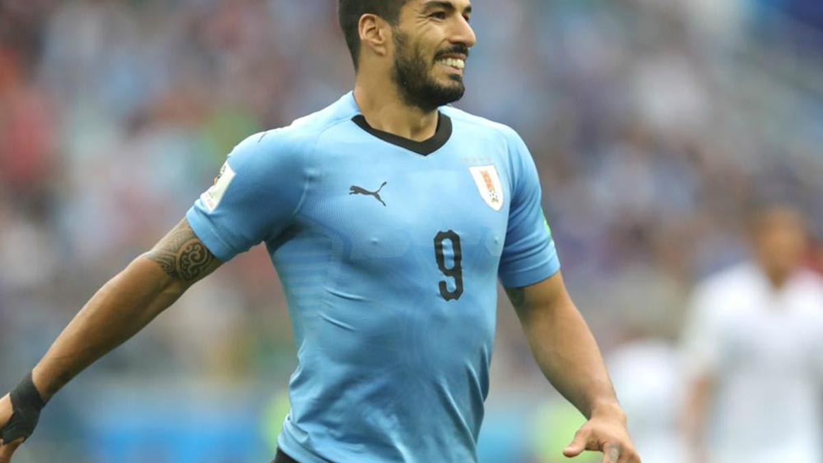 Luis Suarez returns for Uruguay friendlies