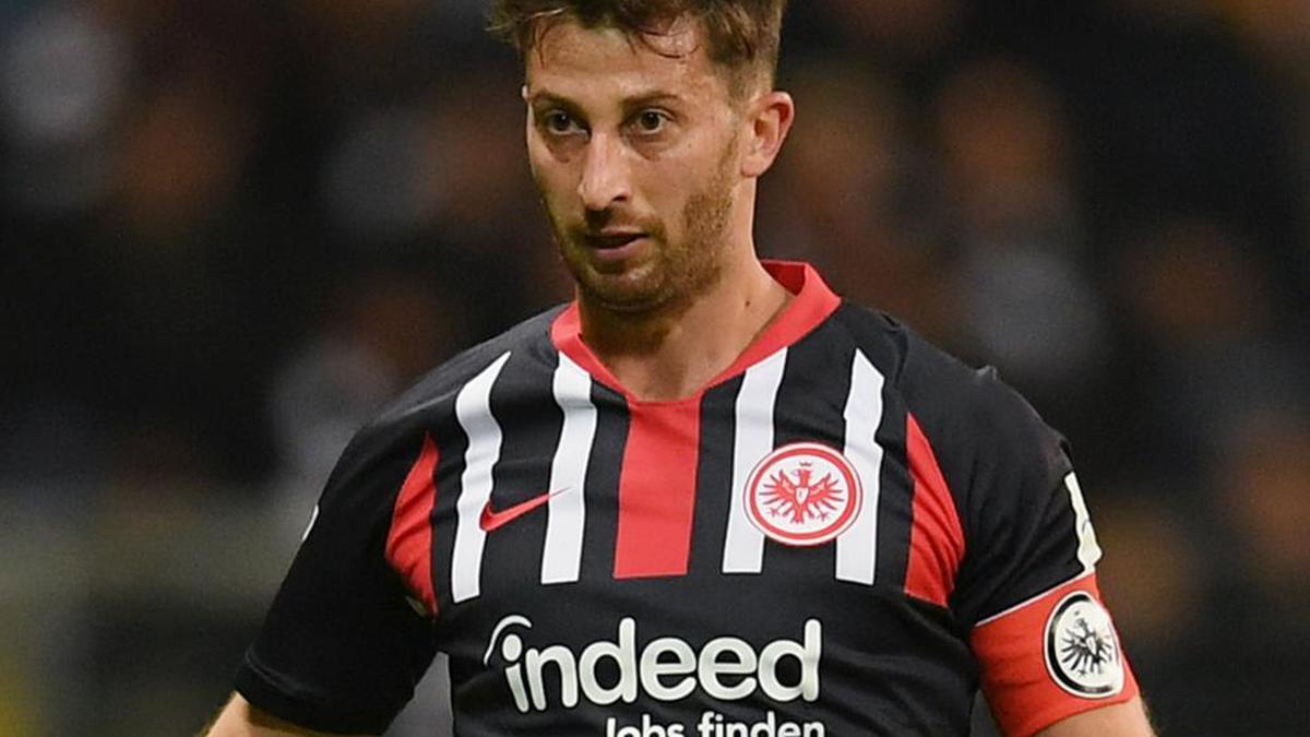 Eintracht's David Abraham banned for taking out Freiburg coach